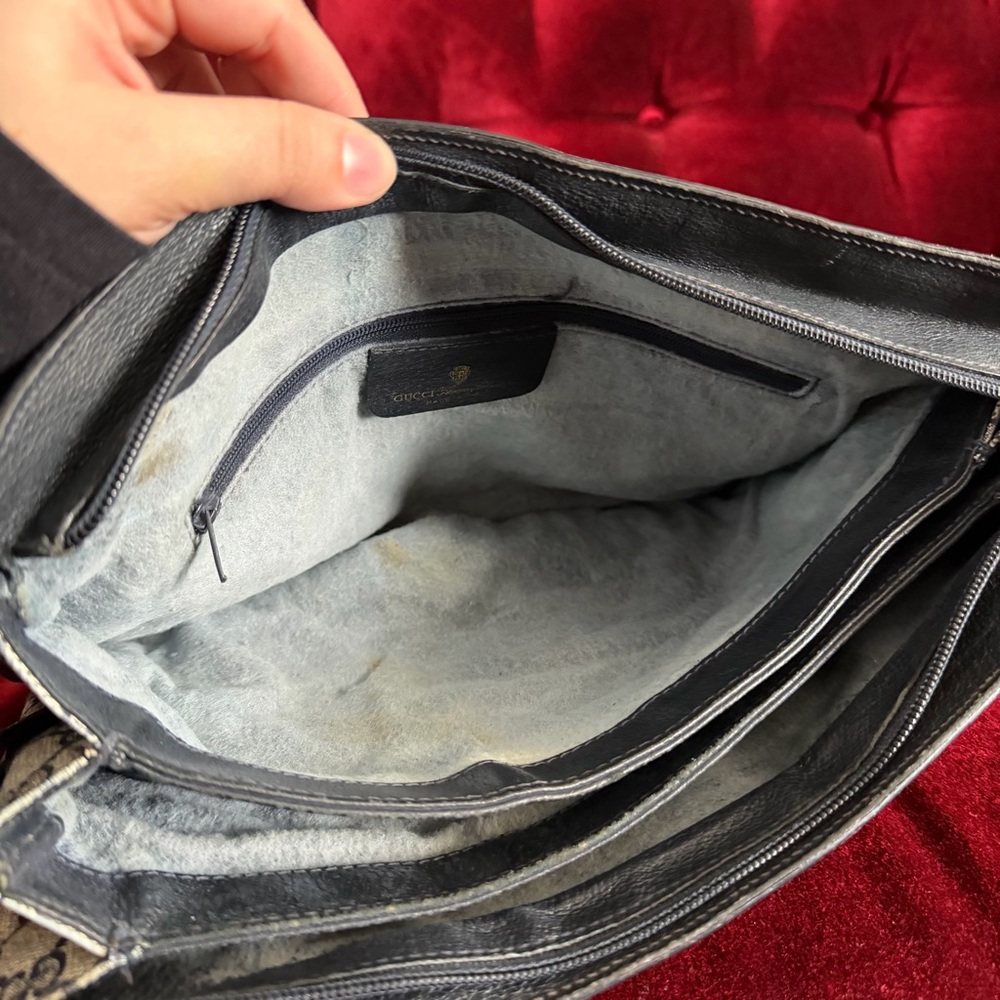 GUCCI GG SUPREME VINTAGE CROSSBODY BAG - Picture 10 of 13